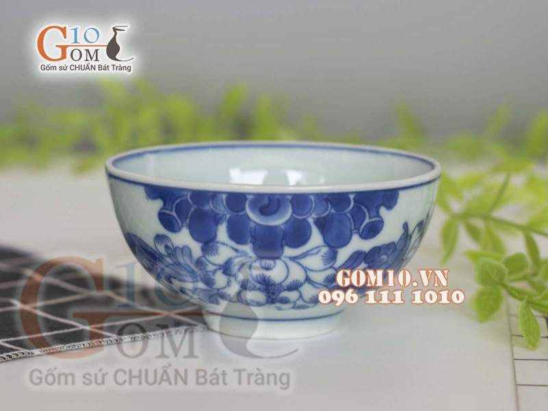 Bát cơm men lam cổ vẽ hoa Sen dây