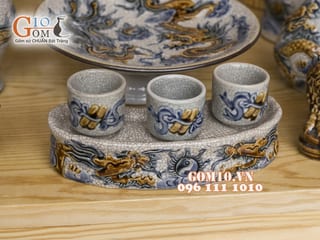 Kỷ cong 3 chén men rạn đắp nổi Rồng Như Ý