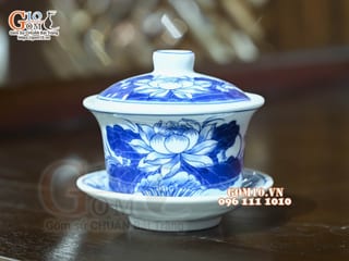 Bát sâm men lam cổ vẽ Sen Cát Tường, đường kính 9cm