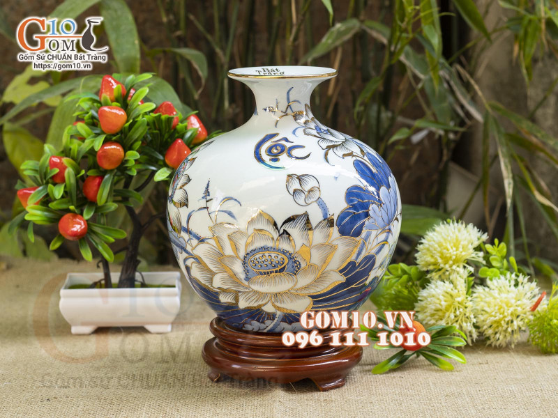 Bình hút lộc men lam vẽ vàng 24k, cảnh Sen Phú Quý cao 22cm