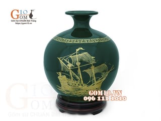 Bình hút lộc men màu, nền xanh lục, vẽ vàng kim Thuận buồm Xuôi gió, cao 18cm