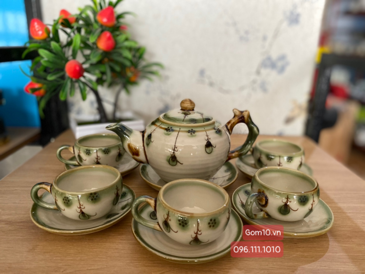 Bộ ấm chén dáng gốc cây men vuốt vẽ hoa rơi, 350ml (chén có quai)