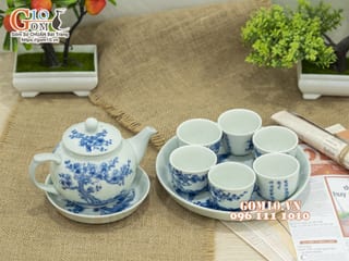 Bộ ấm chén men lam cổ vẽ Mai Hạc khay tròn, 280ml