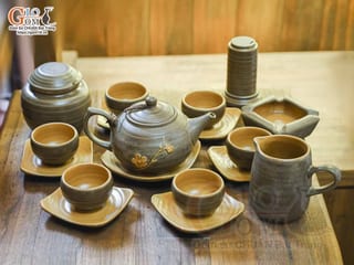 Bộ ấm chén quả hồng gốm ganh khắc mai vàng đầy đủ phụ kiện, 350ml