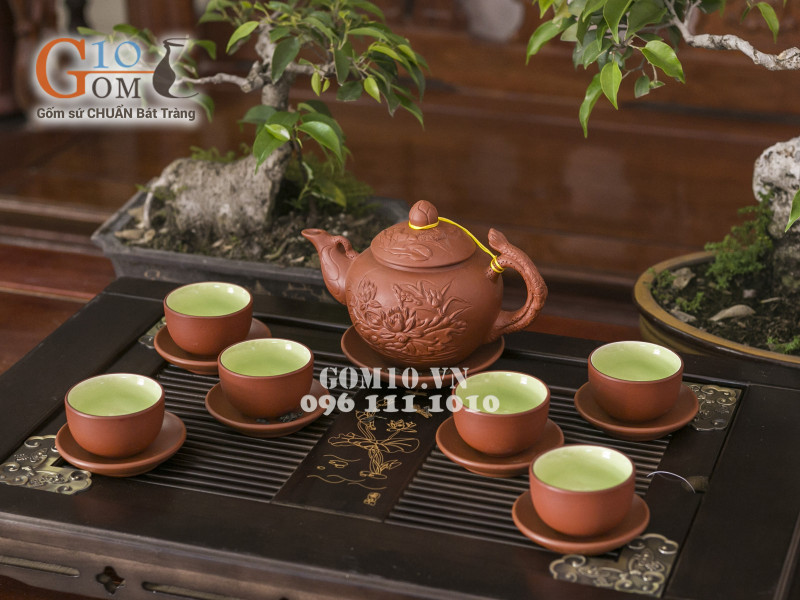 Bộ ấm chén tử sa đắp nổi hoa sen đỏ