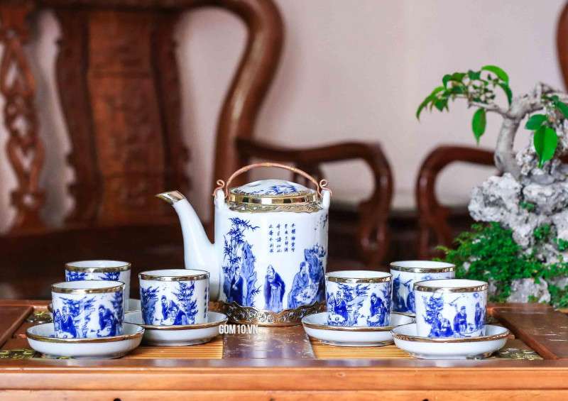 Bộ ấm tích men lam vẽ trúc lâm thất hiền bọc đồng ( 1,5l)