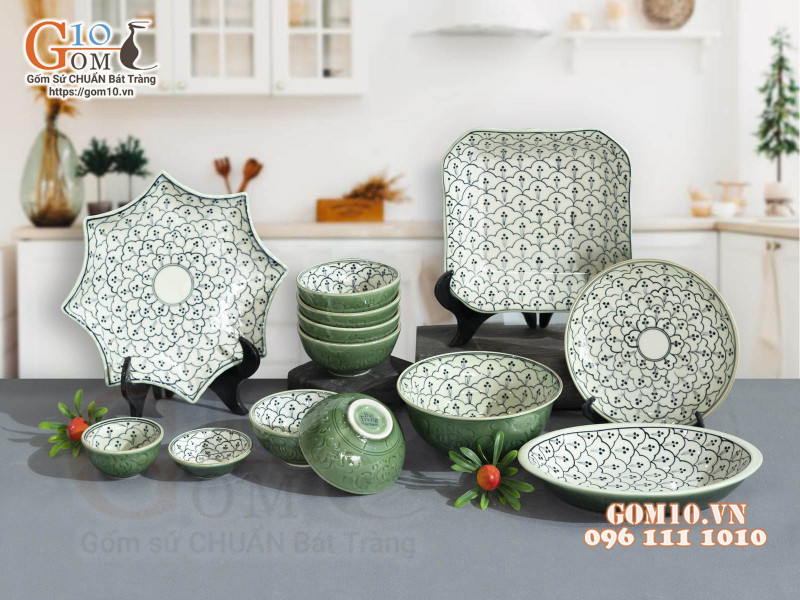 Bộ đồ ăn đồng xanh vẽ Bèo, 13 chi tiết