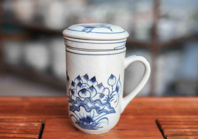 Cốc lọc chè men rạn vẽ sen