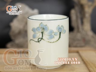 Cốc sứ men kem vẽ Sen xanh in logo