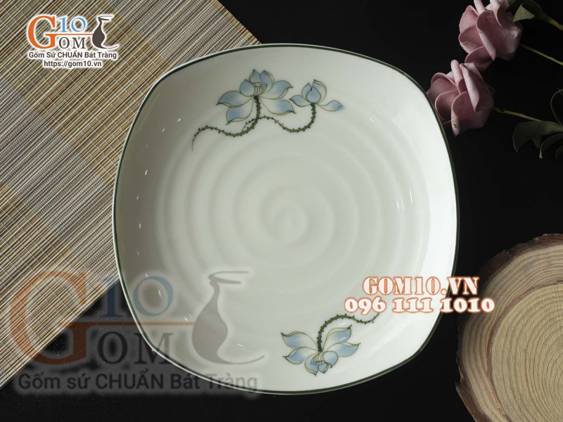 Đĩa ảo men kem vẽ Sen xanh, đường kính 18cm