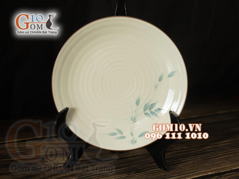 Đĩa tròn men kem vẽ trúc xanh, đường kính 16cm