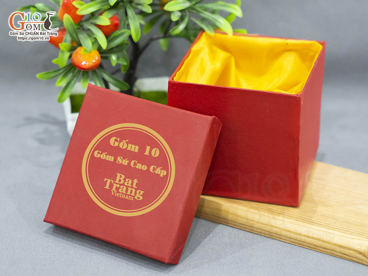 Hộp xi lót lụa đựng bình hút lộc KT 30x36cm