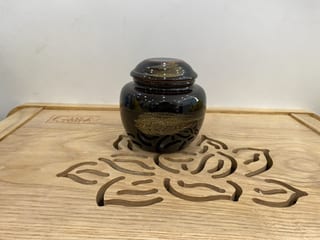 Lọ chè men hoả biến màu mật ong