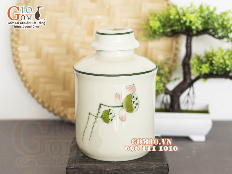 Lọ chè men kem vẽ Đài Sen