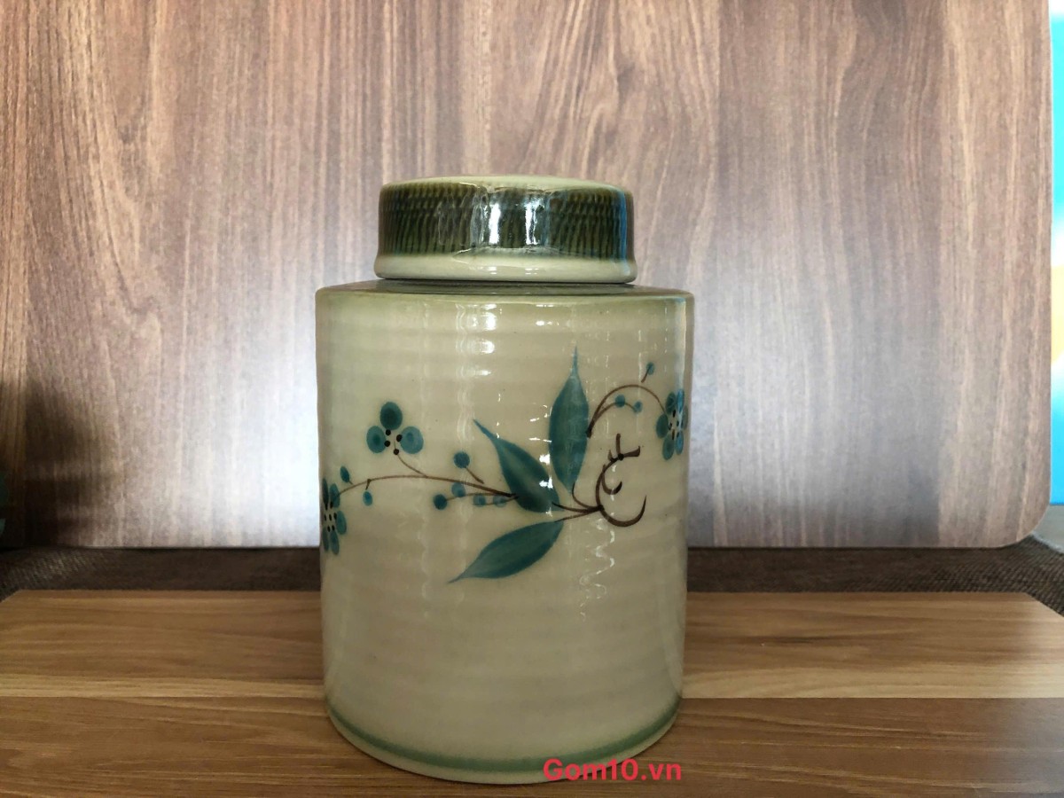 Lọ chè men vuốt vẽ tre xanh, cao 15cm