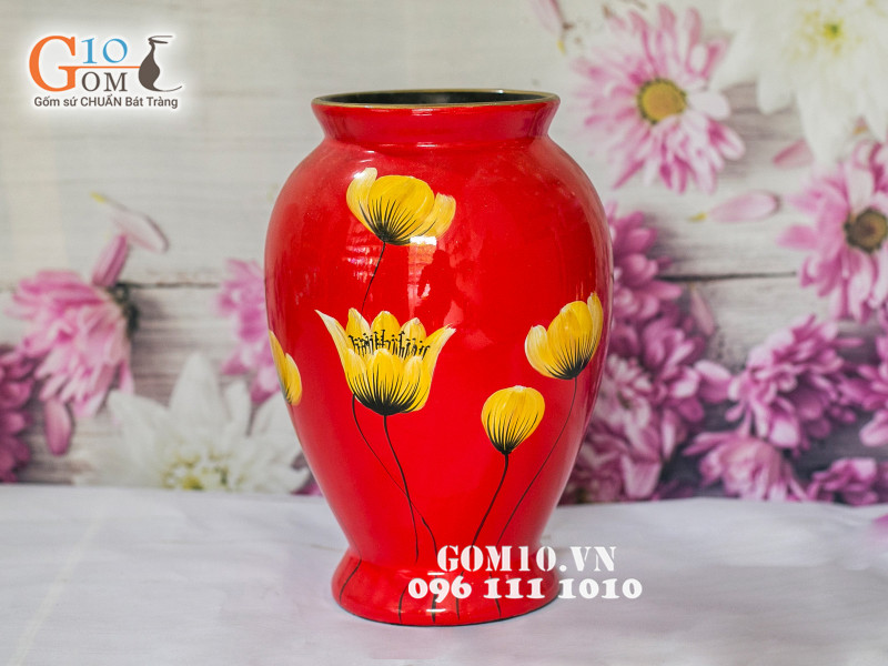 Lọ hoa sơn mài đỏ dáng chân thon vẽ hoa 32cm