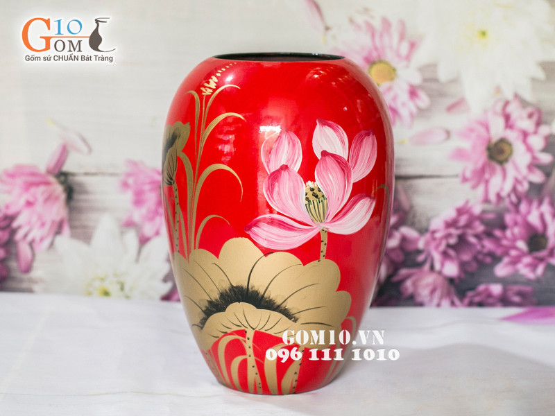 Lọ hoa sơn mài đỏ dáng xoài vẽ hoa sen 22cm