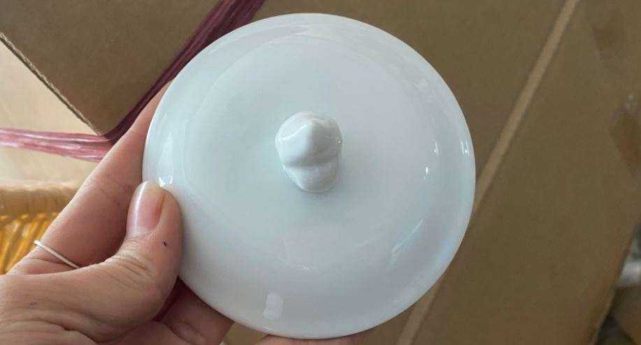 Nắp cốc chóp lửa men trắng